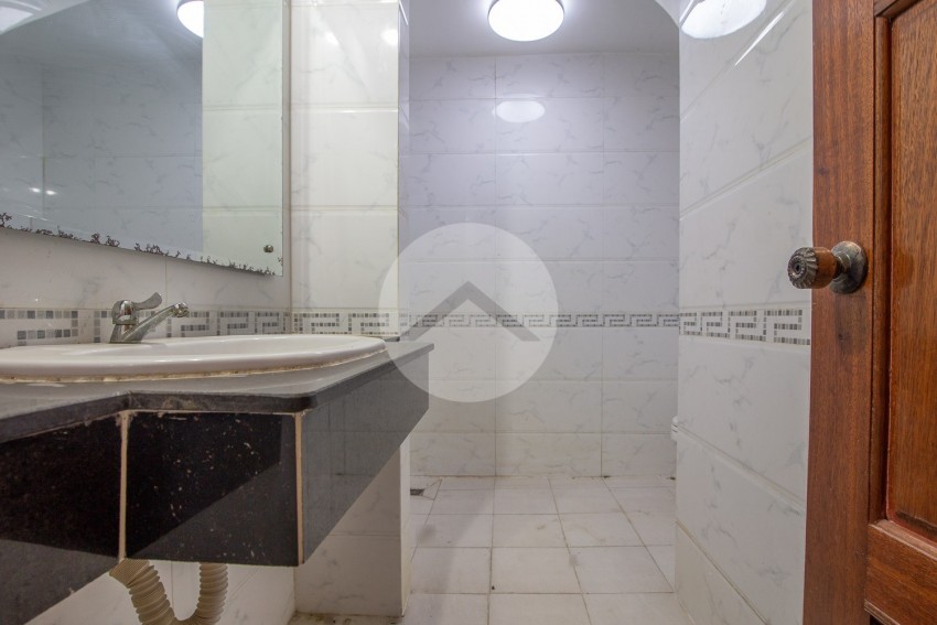 4 Bedroom Flat House For Rent - Phnom Penh Thmey, Phnom Penh