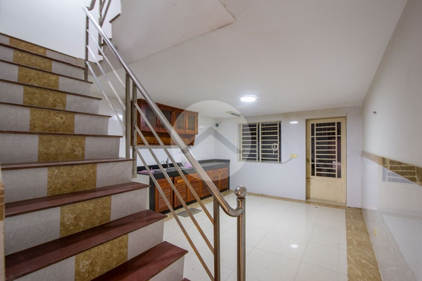 4 Bedroom Flat House For Rent - Phnom Penh Thmey, Phnom Penh