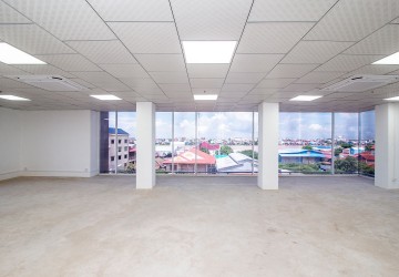 95 Sqm Commercial Office For Rent - Chak Angrea Area, Phnom Penh thumbnail