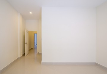 4 Bedroom Shophouse For Rent - Borey Peng Houth Beoung Snor, Phnom Penh thumbnail