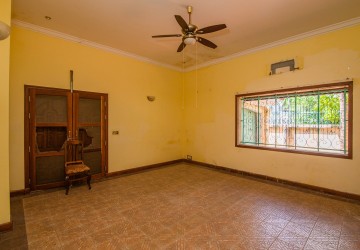 4 Bedroom Villa For Sale - Chroy Changvar, Phnom Penh thumbnail