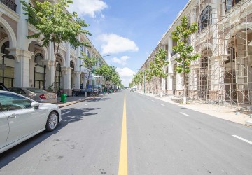 4 Bedroom Shophouse For Rent - Chak Angrae, Phnom Penh thumbnail