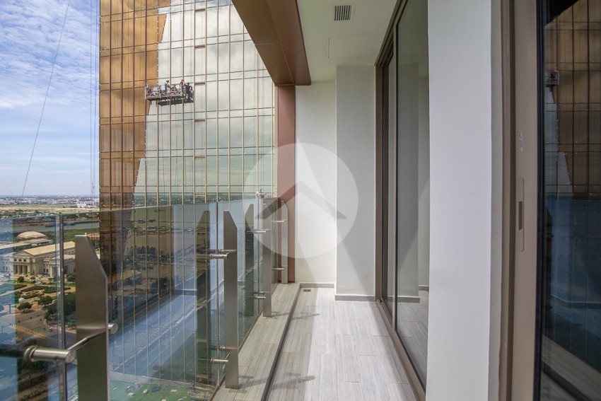 3 Bedroom Condo For Rent - The Peak, Tonle Bassac. Phnom Penh