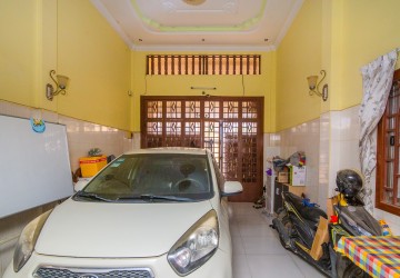 6 Bedroom Shophouse For Sale - Toul Kork, Phnom Penh thumbnail