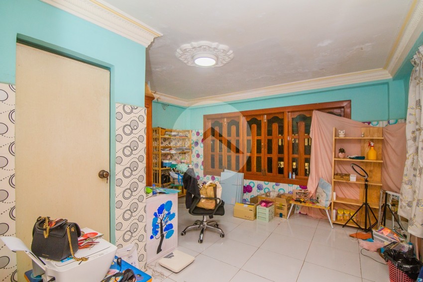 6 Bedroom Shophouse For Sale - Toul Kork, Phnom Penh