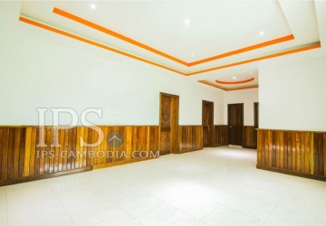 4 Bedroom Villa For Sale - Svay Dangkum, Siem Reap thumbnail