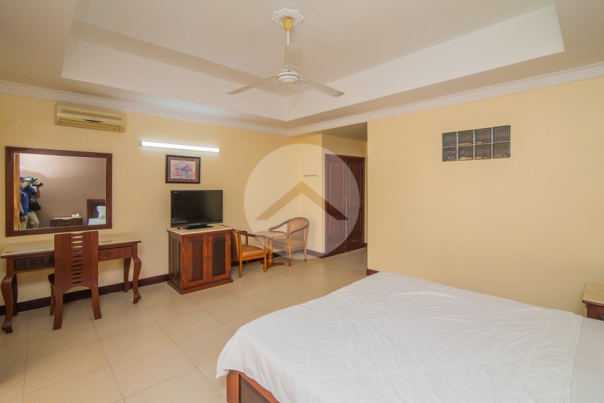 1 Bedroom Serviced Apartment For Rent - Wat Phnom, Phnom Penh.