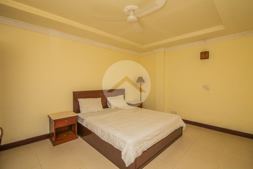 2 Bedroom Serviced Apartment For Rent - Wat Phnom, Phnom Penh