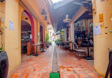48 Sqm Commercial Building For Sale Old market and Pub Street, Siem Reap thumbnail