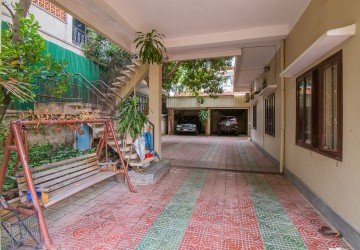 5 Bedroom Villa For Sale in Daun Penh, Phnom Penh thumbnail