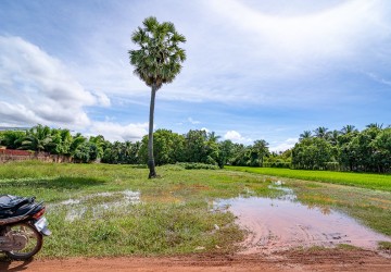 900 Sqm Residential Land For Sale - Sangkat Siem Reap, Siem Reap thumbnail