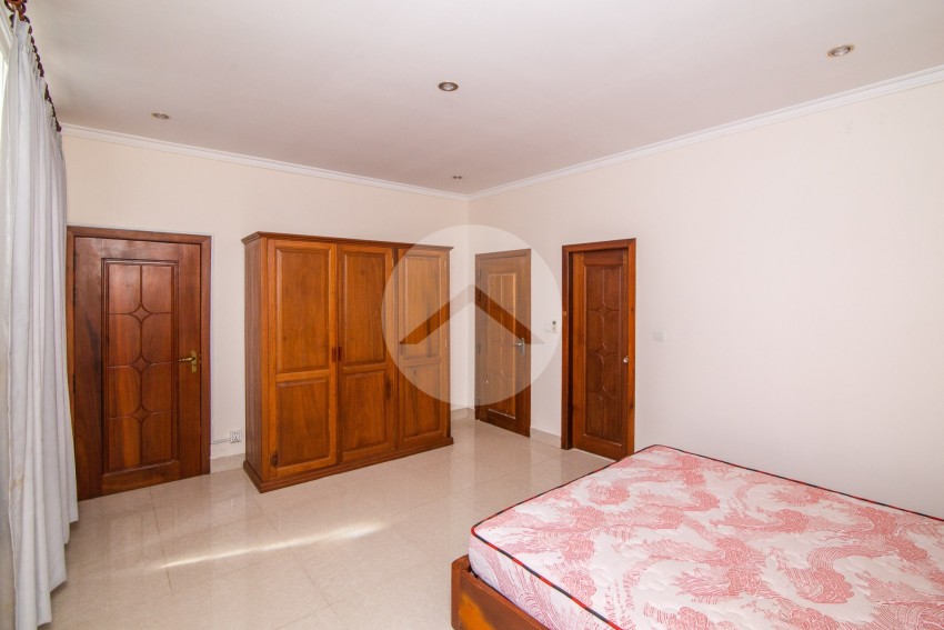 15 Unit Apartment Building For Rent - Tonle Bassac, Phnom Penh