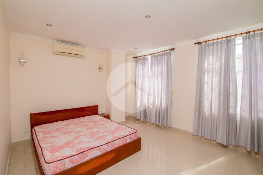 15 Unit Apartment Building For Rent - Tonle Bassac, Phnom Penh