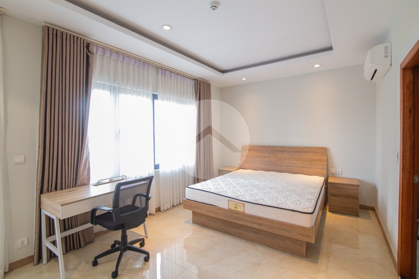 3 Bedroom Serviced Apartment For Rent - Beoung Raing, Phnom Penh