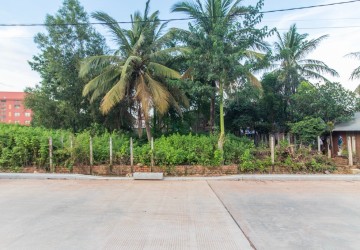   560 Sqm Residential Land For Sale - Sala Kamreuk, Siem Reap thumbnail