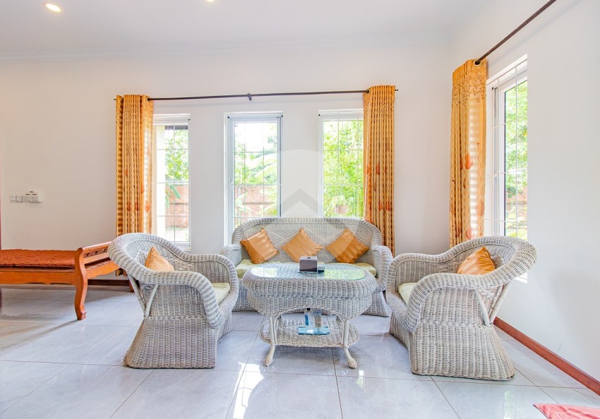 5 Bedroom Villa For Sale - Sala Kamruek, Siem Reap