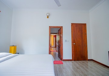 5 Bedroom Villa For Sale - Sala Kamruek, Siem Reap thumbnail