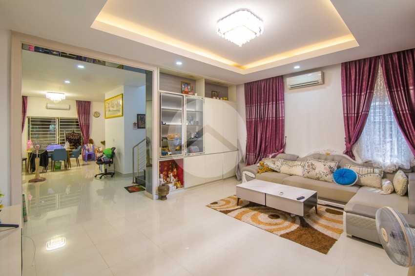 4 Bedroom Twin Villa For Sale - Borey Peng Huoth, Beoung Snor, Phnom Penh