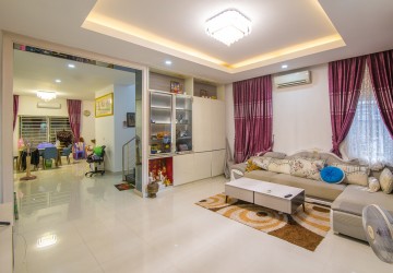 4 Bedroom Twin Villa For Sale - Borey Peng Huoth, Beoung Snor, Phnom Penh thumbnail