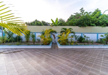 2 Bedroom Villa For Rent - Slor Kram, Siem Reap thumbnail