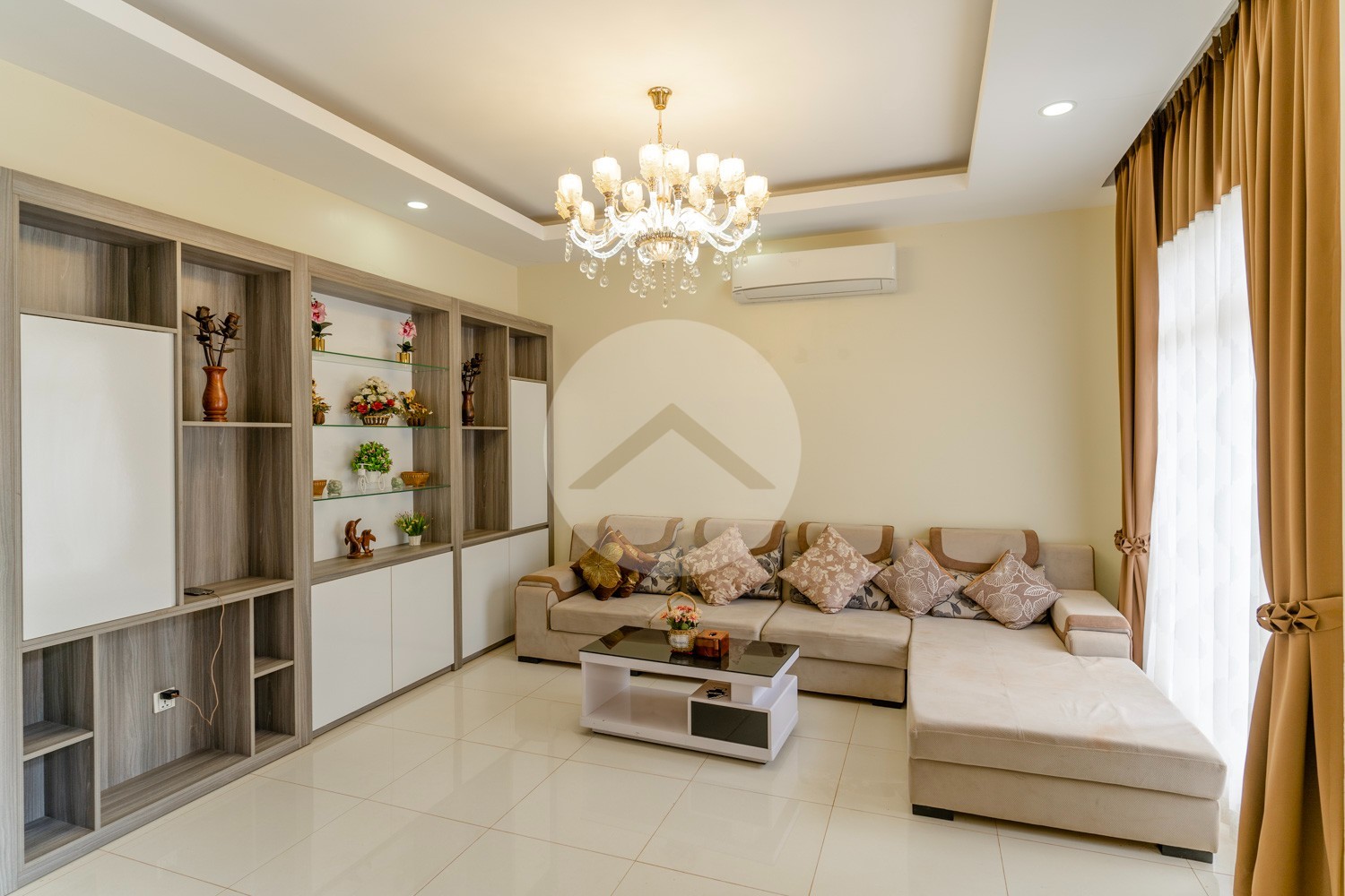 4 Bedroom Villa For Rent - Svay Dangkum, Siem Reap - Image 5