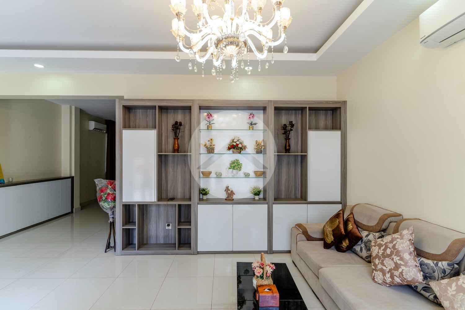 4 Bedroom Villa For Rent - Svay Dangkum, Siem Reap - Image 6