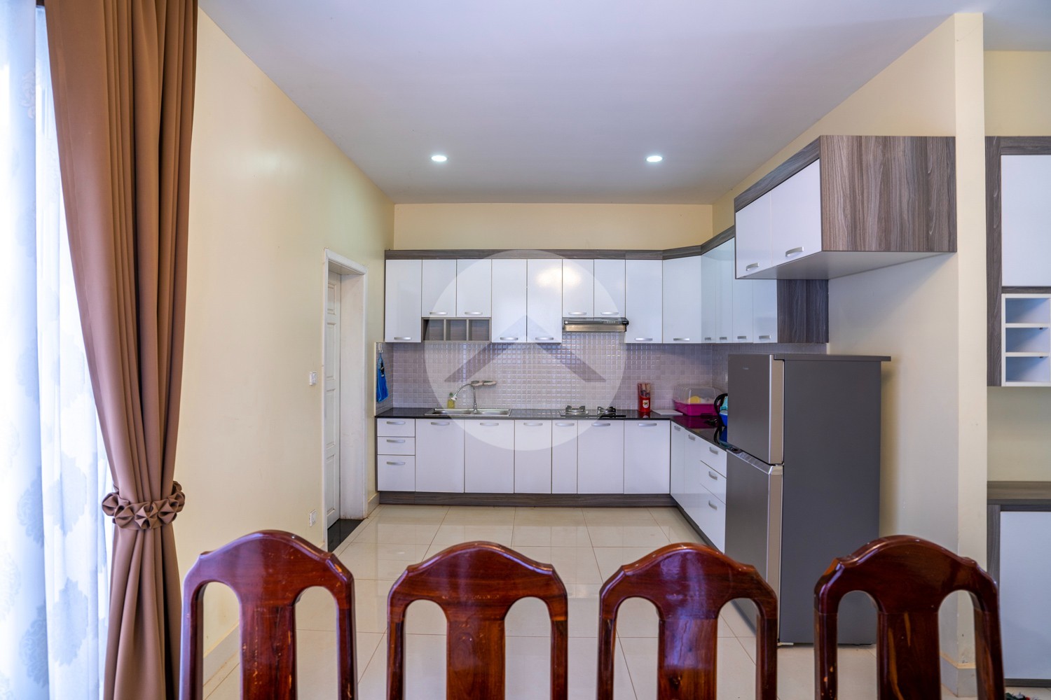 4 Bedroom Villa For Rent - Svay Dangkum, Siem Reap - Image 11