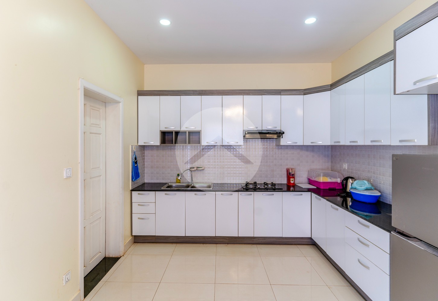 4 Bedroom Villa For Rent - Svay Dangkum, Siem Reap - Image 12