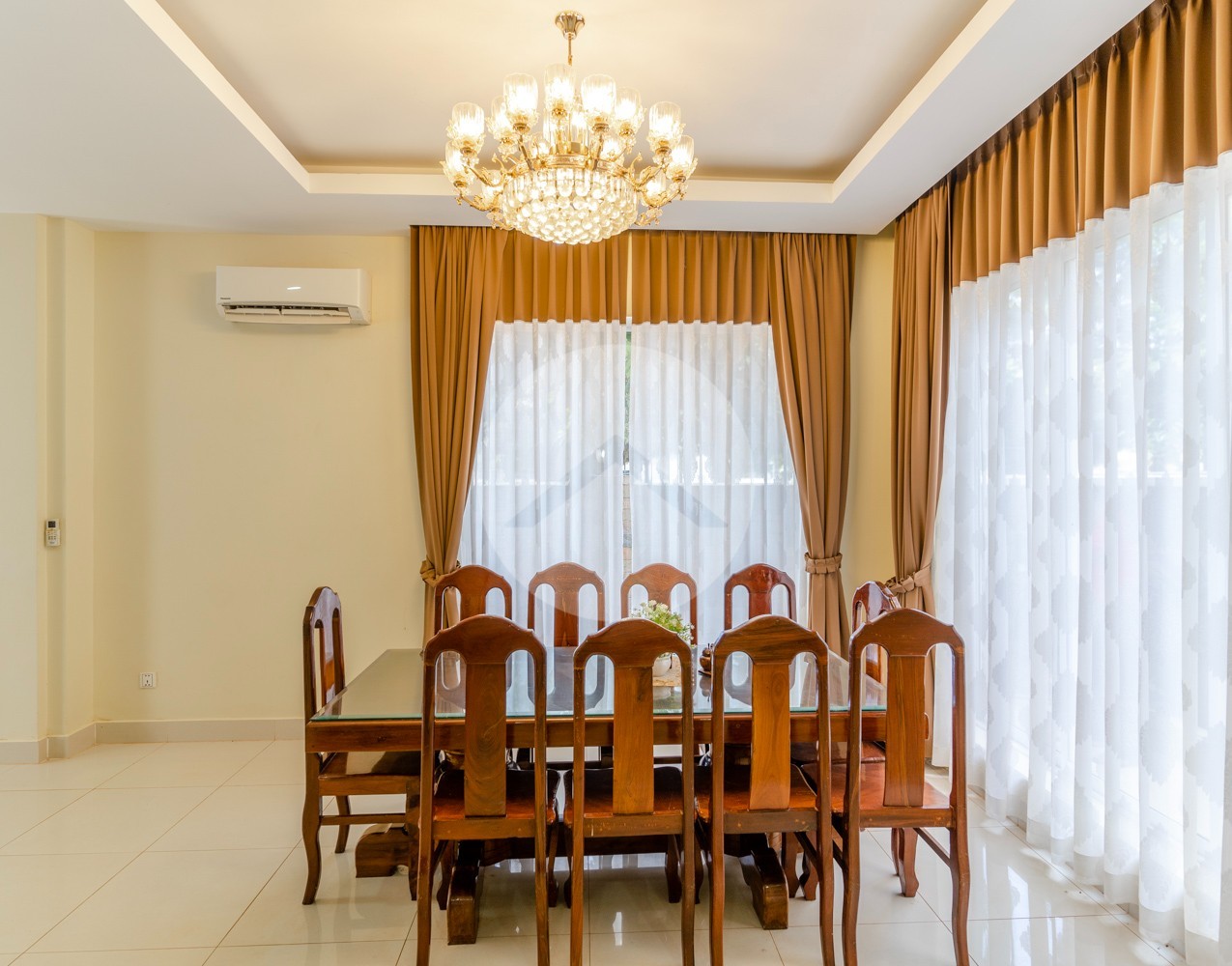 4 Bedroom Villa For Rent - Svay Dangkum, Siem Reap - Image 14