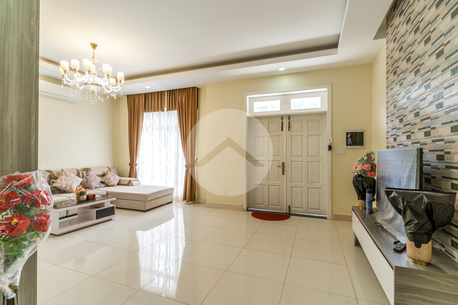 4 Bedroom Villa For Rent - Svay Dangkum, Siem Reap - Image 16