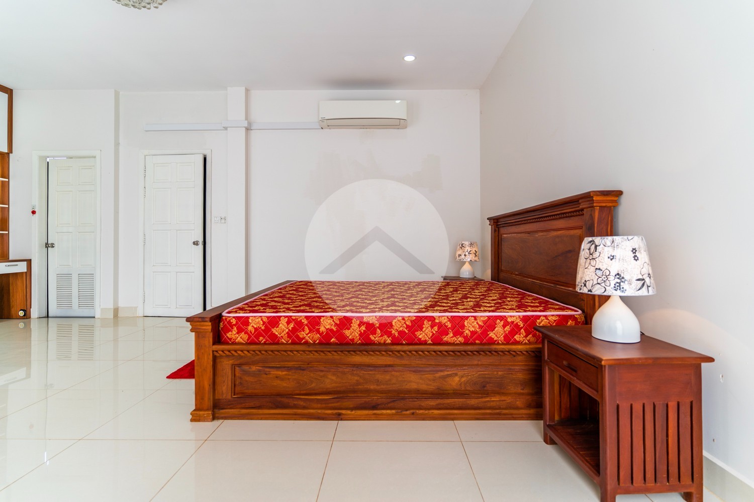 4 Bedroom Villa For Rent - Svay Dangkum, Siem Reap - Image 25