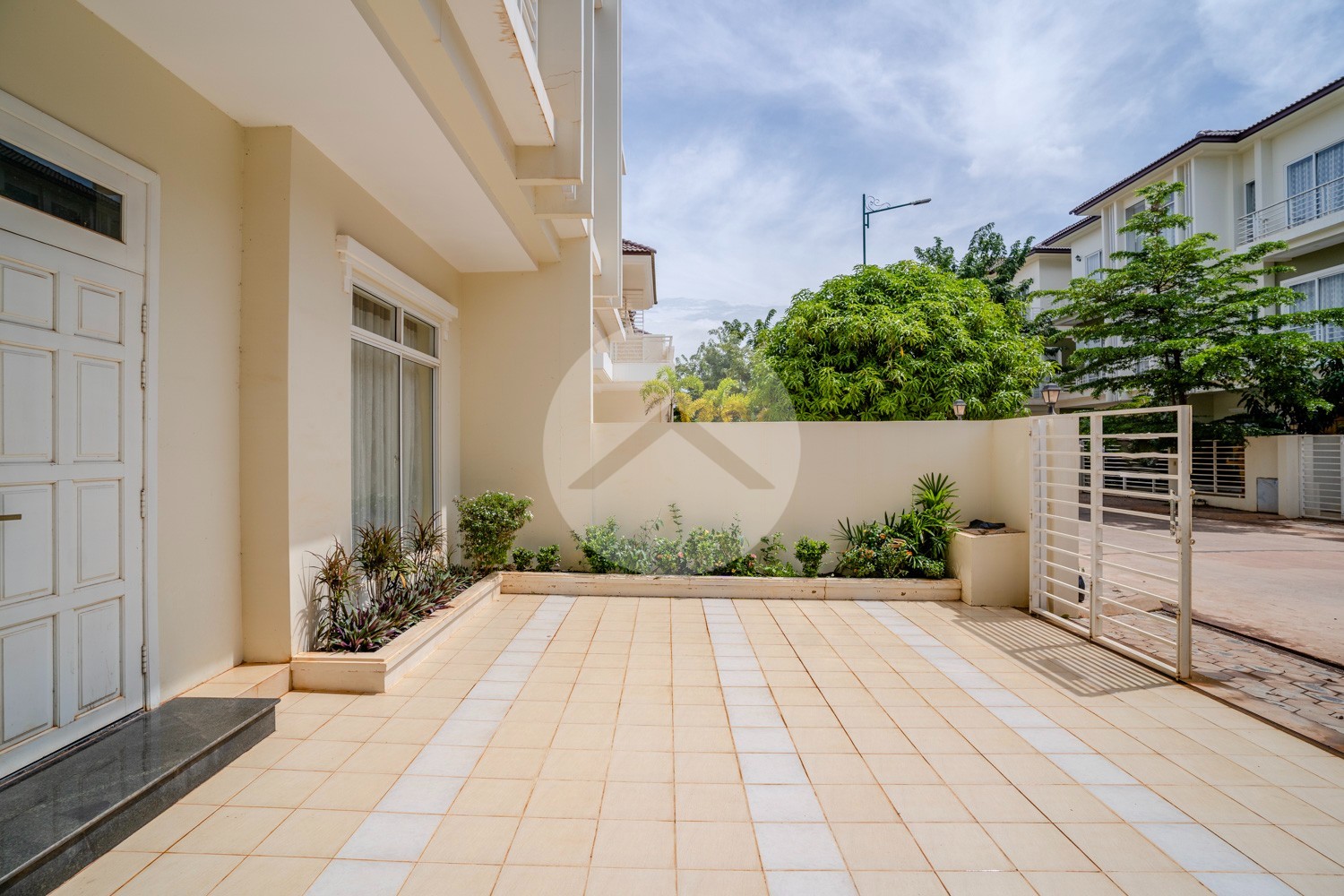 4 Bedroom Villa For Rent - Svay Dangkum, Siem Reap - Image 35