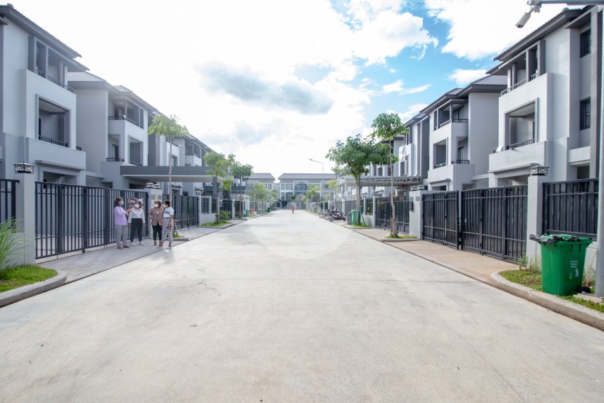 4 Bedroom Twin Villa For Rent - Chip Mong 50m, Phnom Penh