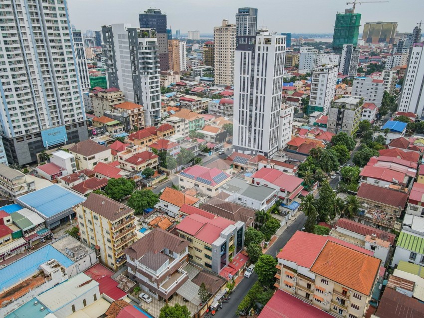 948 Sqm Commercial Land For Sale - BKK1, Phnom Penh 