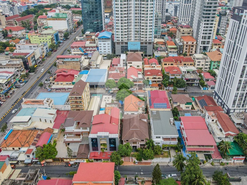 948 Sqm Commercial Land For Sale - BKK1, Phnom Penh 