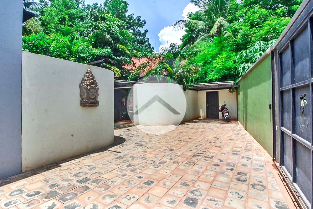 4 Bedroom Villa Kamboja For Sale - Svay Dangkum, Siem Reap