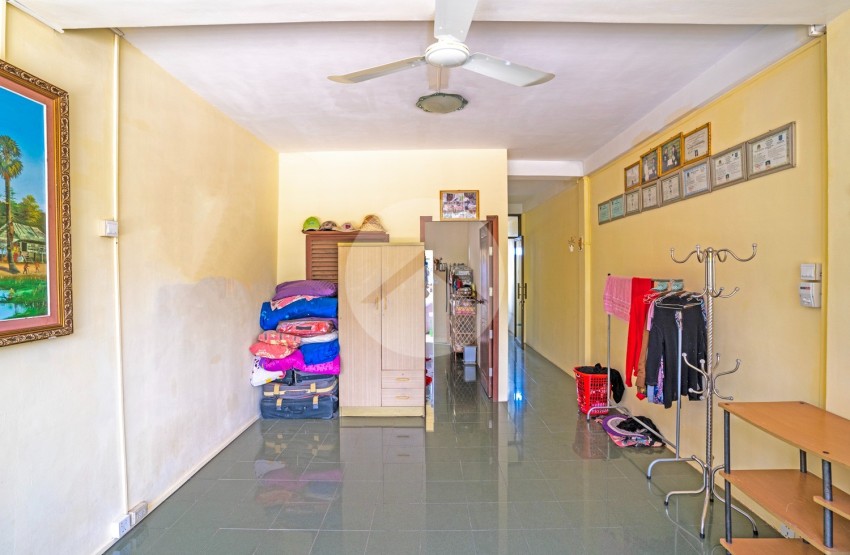2 Bedroom Shophouse For Sale - Slor Kram, Siem Reap