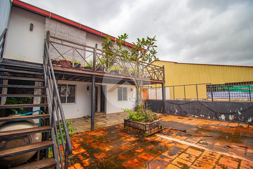 2 Bedroom Linked Shophouse For Sale - Phsar Kandal, Siem Reap