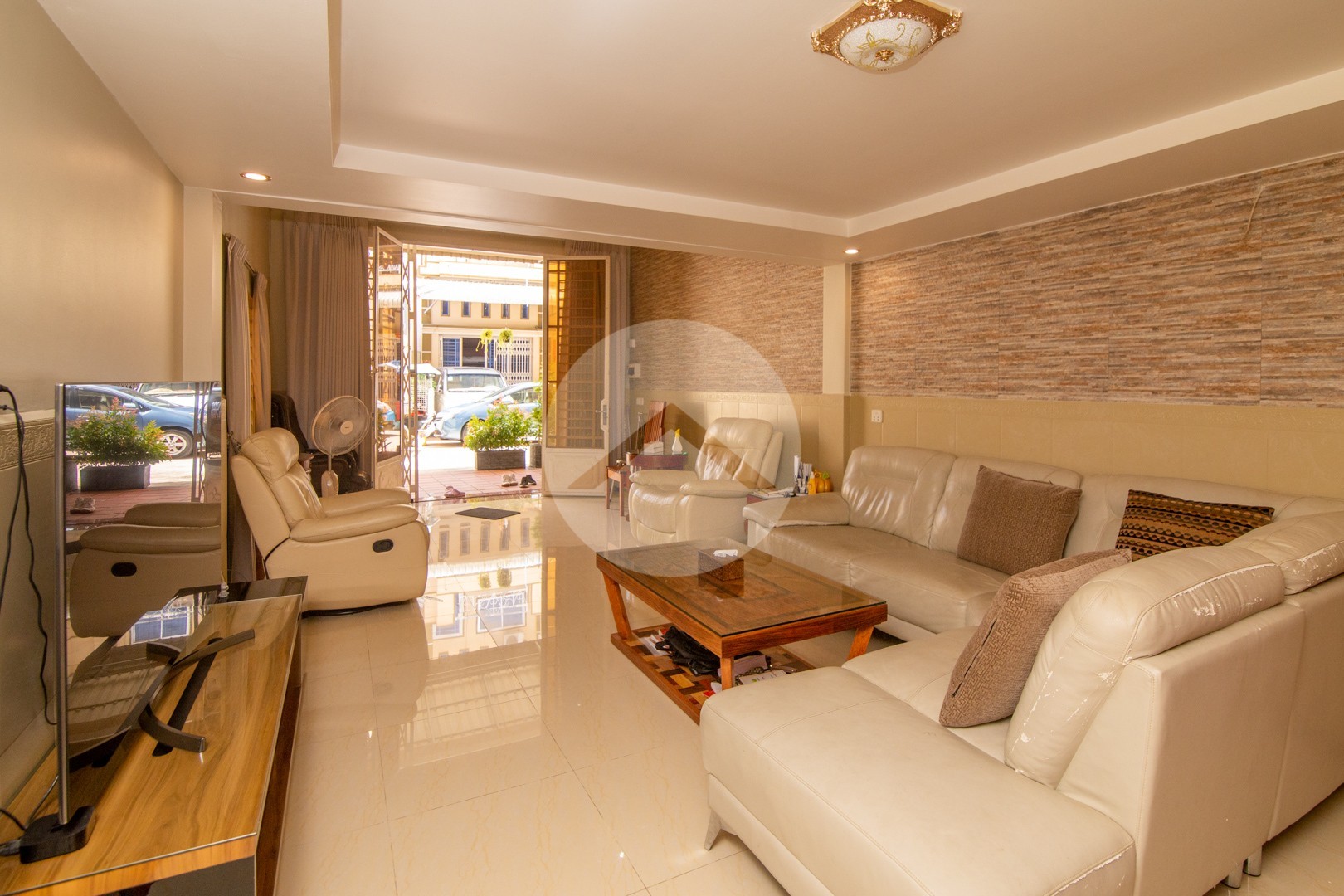 3 Bedroom Flat House For Sale - Chaom Chau, Phnom Penh - Image 4