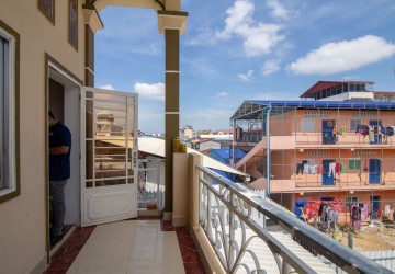 3 Bedroom Flat House For Sale - Chaom Chau, Phnom Penh thumbnail