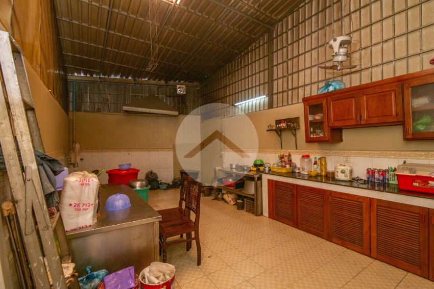 4 Bedroom Flat House For Sale - Chaom Chau, Phnom Penh