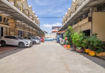 4 Bedroom Flat House For Sale - Chaom Chau, Phnom Penh thumbnail