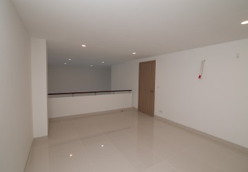 4 Bedroom Shophouse For Rent - KMH Park, Phnom Penh thumbnail