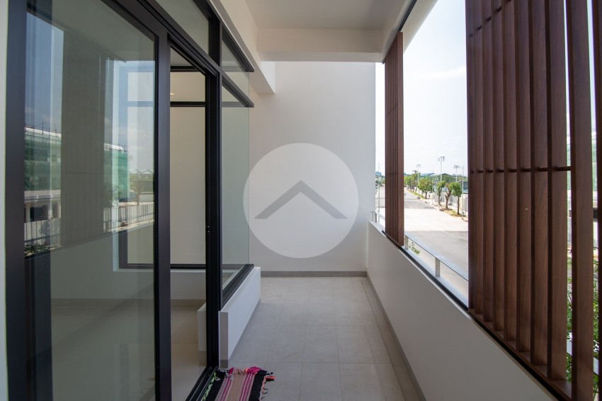 4 Bedroom Shophouse For Rent - KMH Park, Phnom Penh