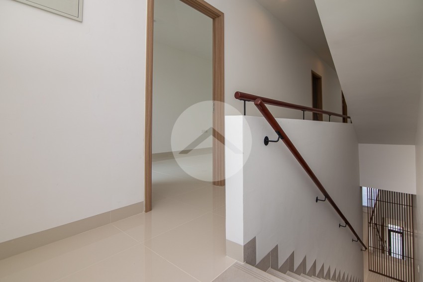 4 Bedroom Shophouse For Rent - KMH Park, Phnom Penh