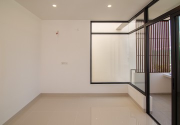 4 Bedroom Shophouse For Rent - KMH Park, Phnom Penh thumbnail