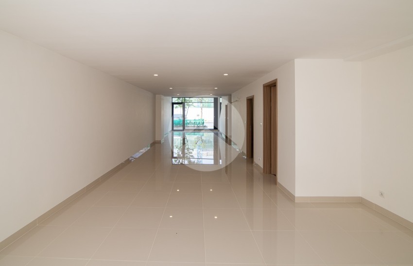 4 Bedroom Shophouse For Rent - KMH Park, Phnom Penh