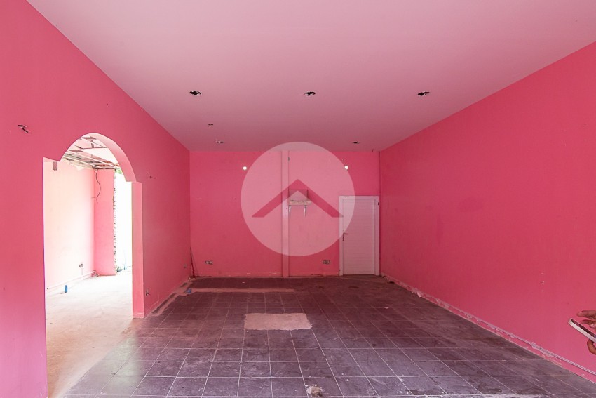 217 Sqm L-Shaped Commercial Space For Rent - BKK1, Phnom Penh