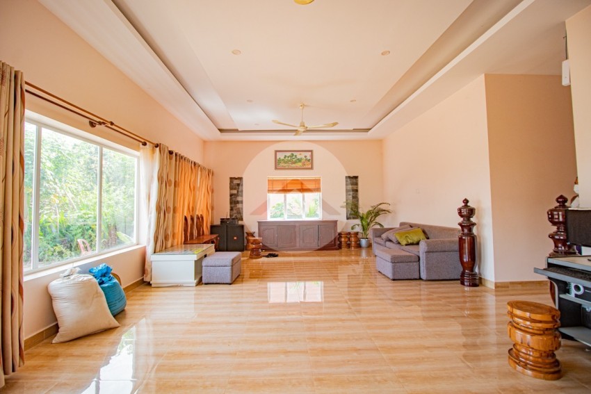 7 Bedroom House With Apartment For Rent - Sala Kamreuk, Siem Reap