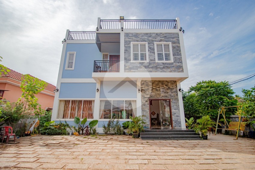 7 Bedroom House With Apartment For Rent - Sala Kamreuk, Siem Reap